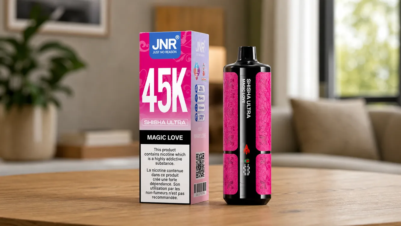 JNR Shisha Ultra 45K vue trois quarts, revêtement cuir, écran intelligent et bague d'airflow visibles
